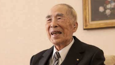 第一交通産業の黒土会長が勇退…100歳を節目に - YouTube